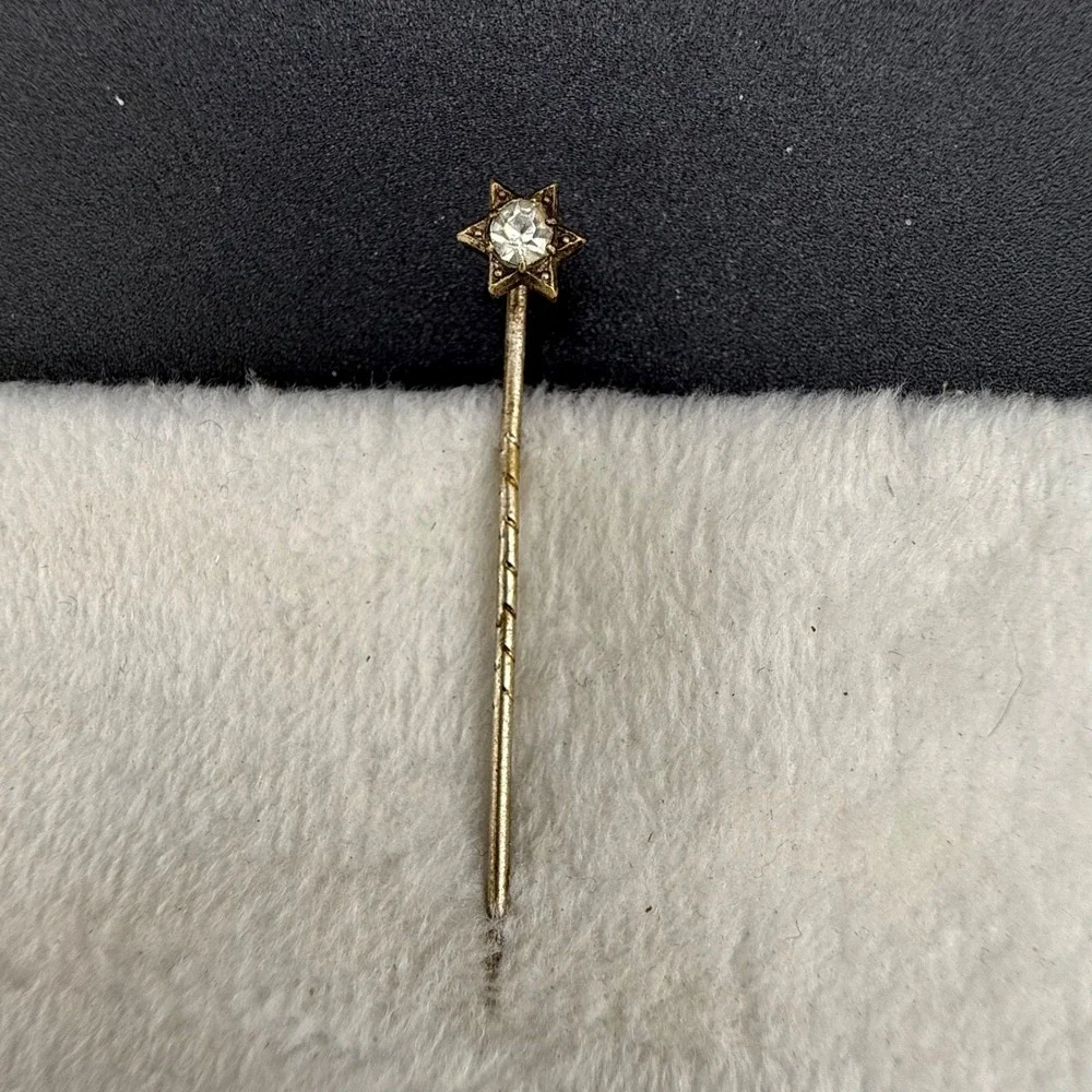 Vintage Rhinestone Star Stick Pin Gold Tone
